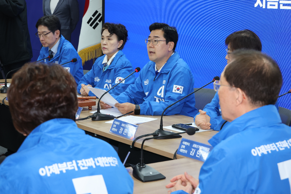 발언하는 박찬대 총괄선대위원장(사진=연합뉴스)