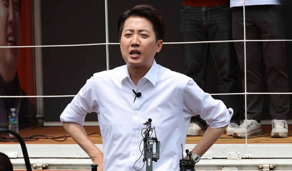 질문에 답하는 이준석 후보(사진=연합뉴스)