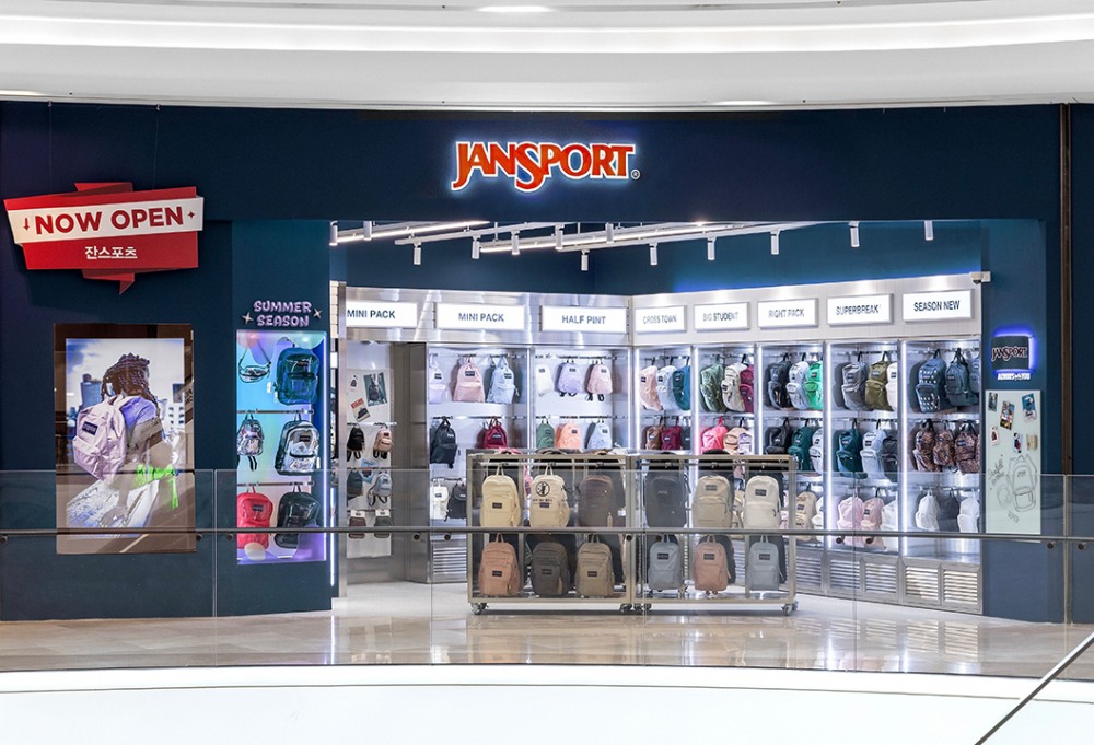 무신사 트레이딩, ‘잔스포츠’ 스타필드 고양점 열어