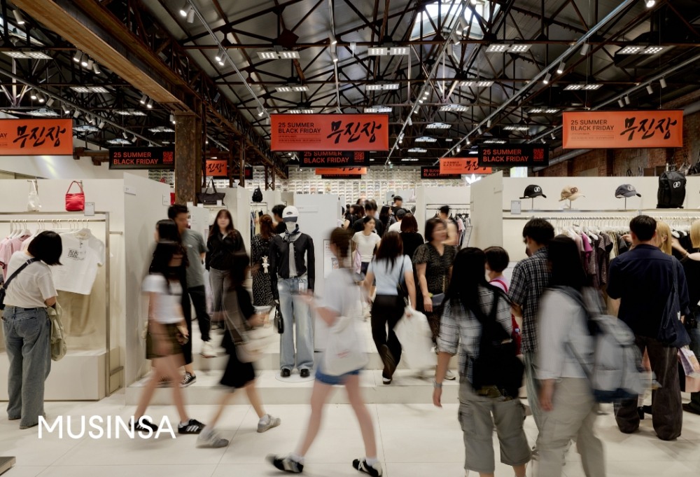 무신사, 상반기 오프라인 판매액 1000억 원 돌파