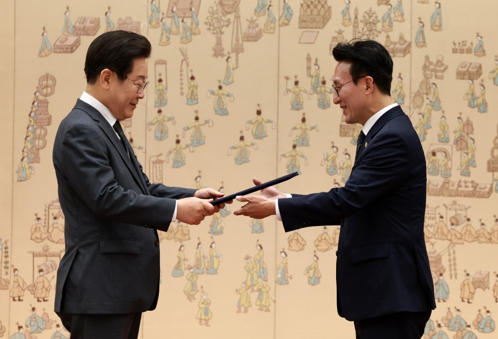 이재명 대통령, 김민석 총리 임명장 수여(사진=연합뉴스)