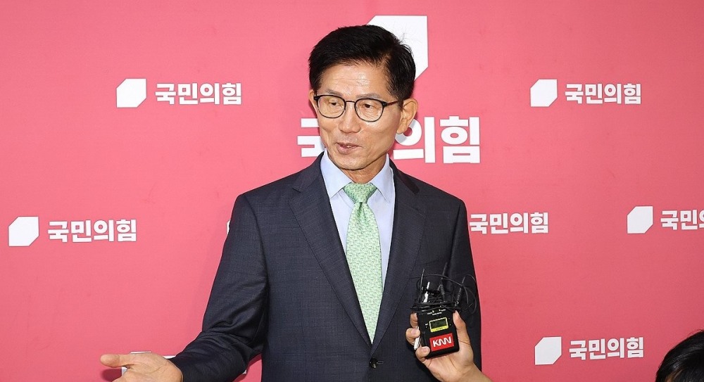 질문에 답변하는 김문수 전 대선 후보(사진=연합뉴스)