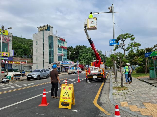 서산시, 여름 피서철 맞이 가로등 점검