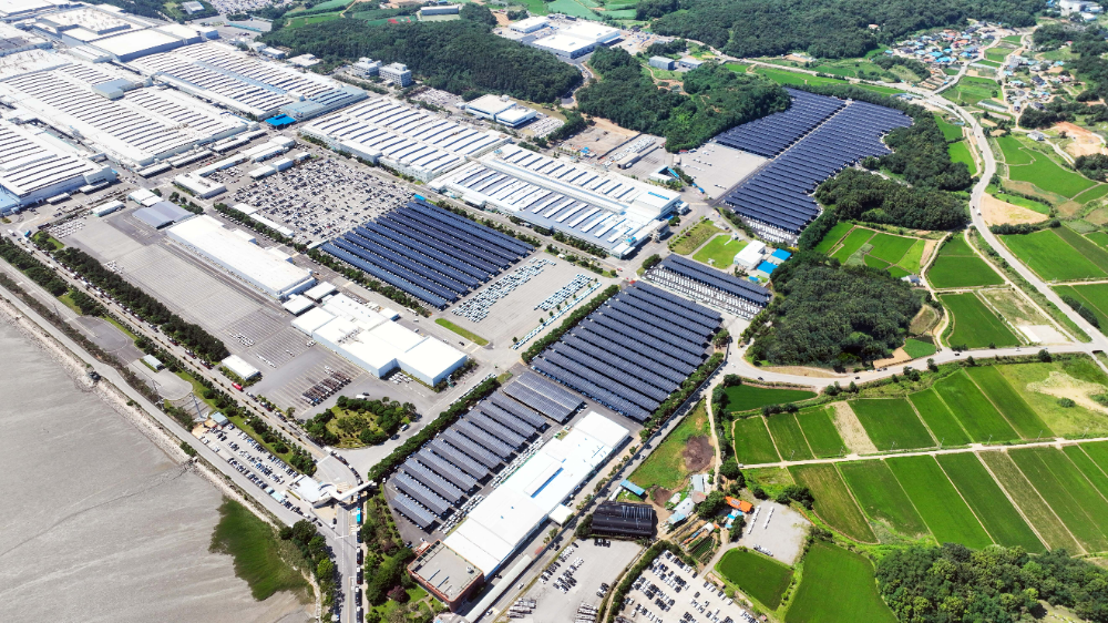 기아 오토랜드 화성에 설치된 태양광 자체발전 설비.(사진=기아)