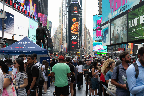 BBQ, 뉴욕 타임스스퀘어서 대규모 팝업 이벤트 및 전광판 광고 진행