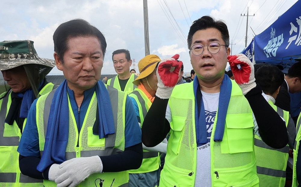 정청래·박찬대 의원(사진=연합뉴스)