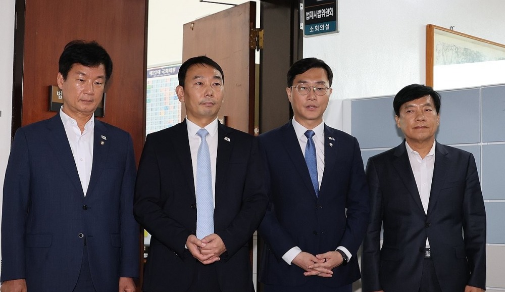 상법개정안 여당 주도 법사소위 통과(사진=연합뉴스)