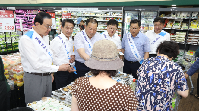 수협과 전남도, 고수온 피해 전 전복 긴급 수매해 특가 판매