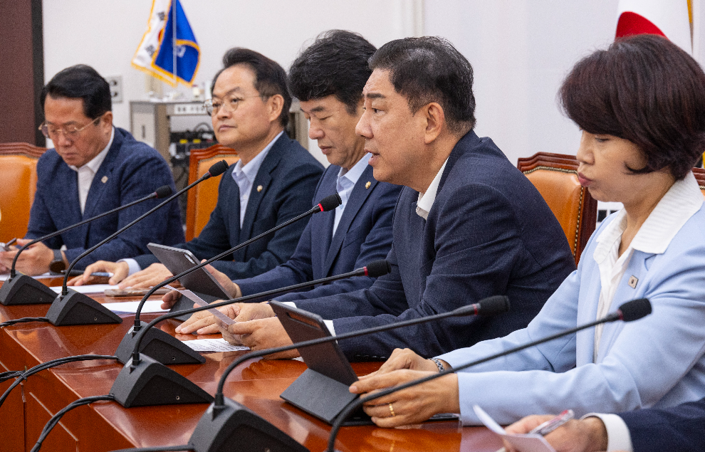 원내대책회의서 말하는 김병기 원내대표(사진=연합뉴스)