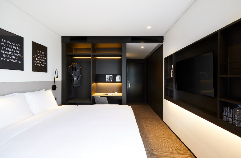 글래드 호텔 X 디뮤지엄, ‘아트 스테이케이션 상품 선보여