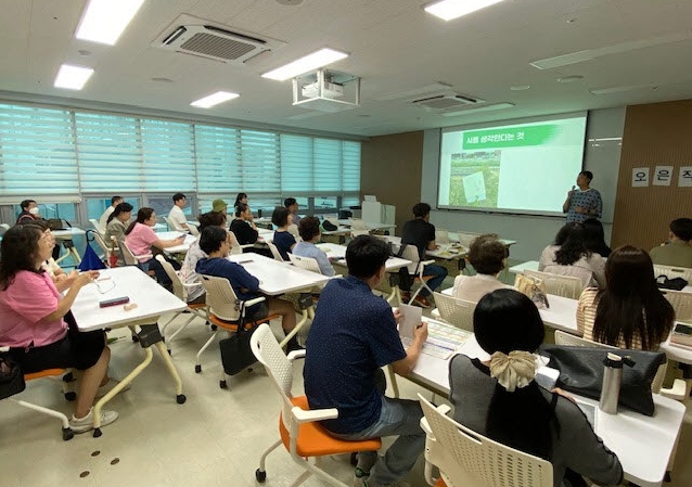 문화정보도서관 독서의 달 운영