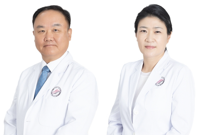 (왼쪽부터) 한림대성심병원 외과 김병식·김희성 교수. 사진=한림대성심병원