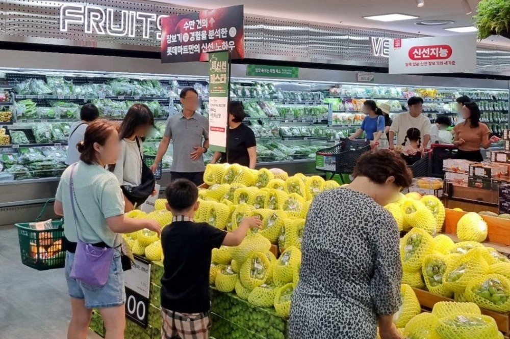 롯데마트, 비파괴 당도선별과 AI 선별 시스템으로 과일 품질 보증