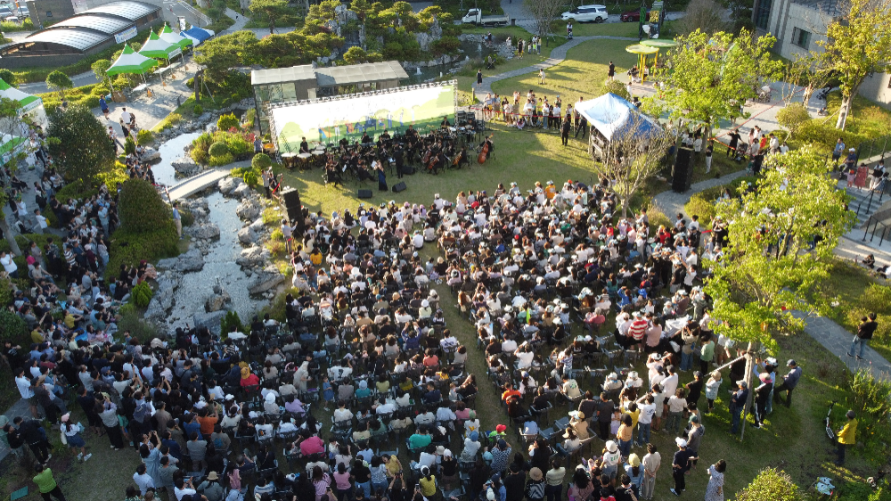 2023년 6월 개최된 오룡에듀포레푸르지오 가든 음악회 전경.(사진=대우건설)