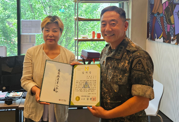 탐앤탐스, 군 예비전력 발전 기여로 동원전력사령부 감사장 수여