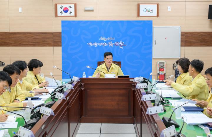 지난 28일 재난안전상황실에서 정광현 부시장 주재로 ‘대전 국가정보자원관리원 화재’ 관련 행정정보시스템 장애 대응을 위한 긴급 대책회의를 개최했다.j