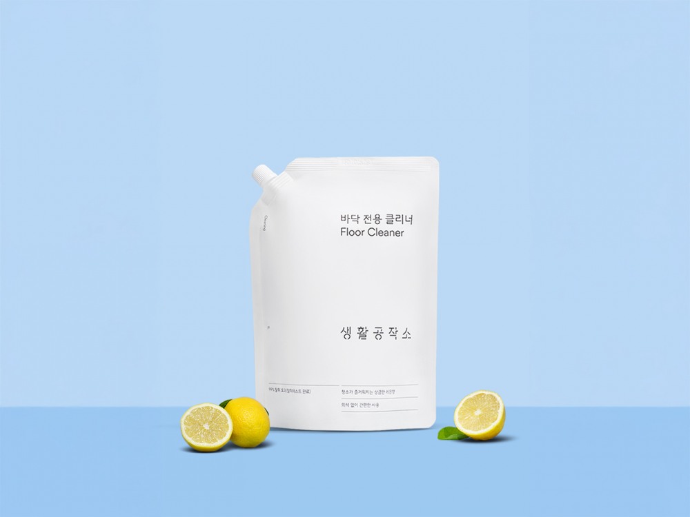 생활공작소, 탈취력 99% 바닥 전용 클리너 공개