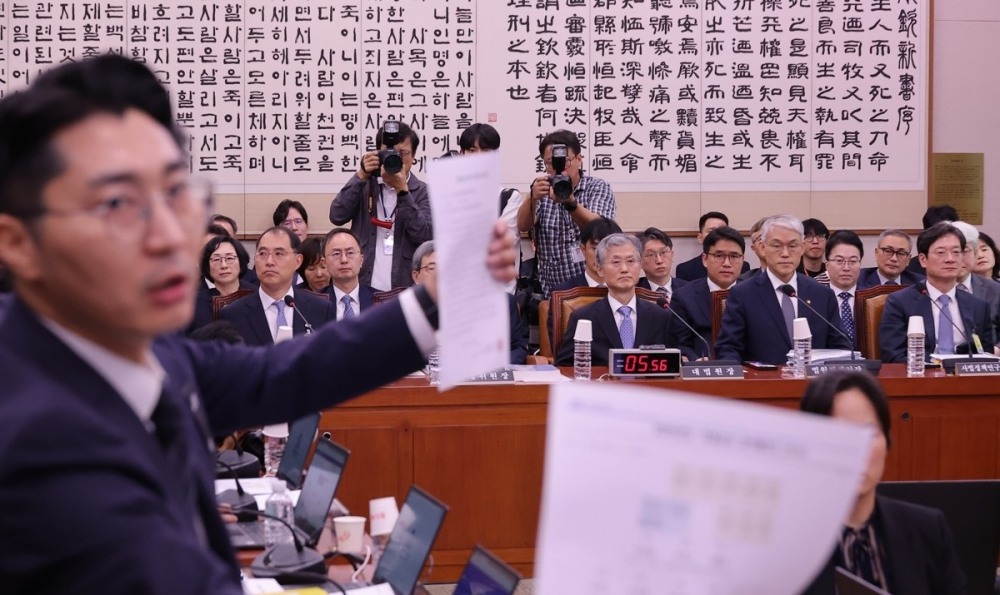 법사위 국정감사 출석한 조희대 대법원장(사진=연합뉴스)