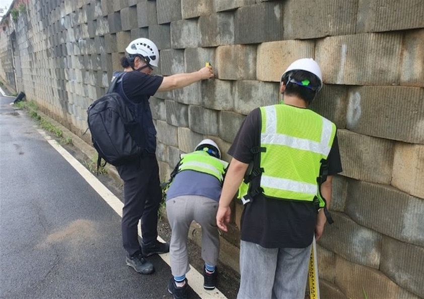 '안전예방 핫라인’ 안전점검 모습 / 경기도청
