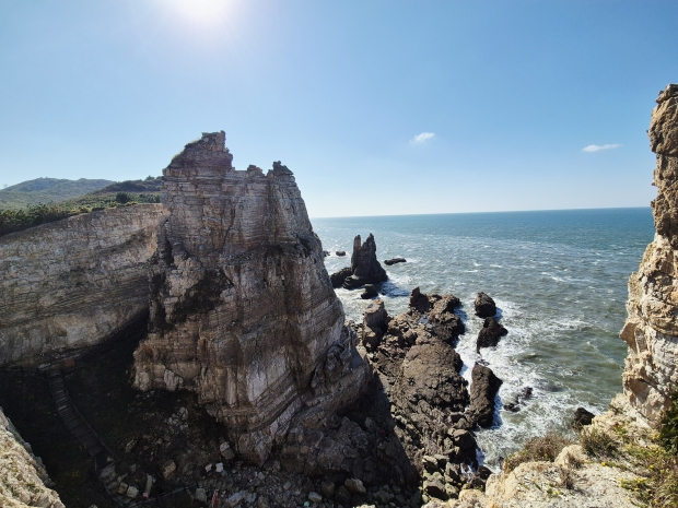 두무진의 기암괴석이 장관이다.