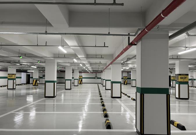 한층 밝고 쾌적해진 청파동1마을공원 공영주차장