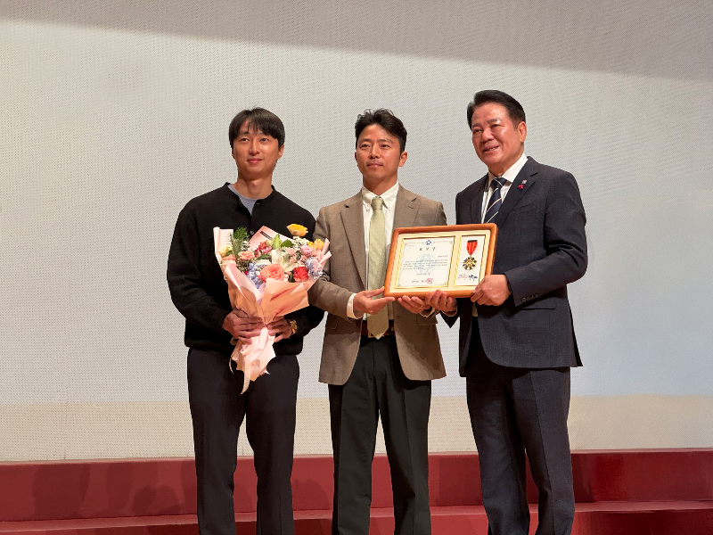 동아오츠카, 안양천 생태계 교란 식물 제거 활동으로 안양시장 표창