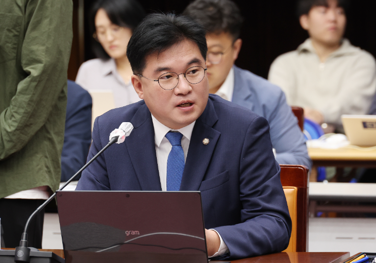 정준호 “대통령 행사, LH 예산 남용…재발 방지 대책 마련해야