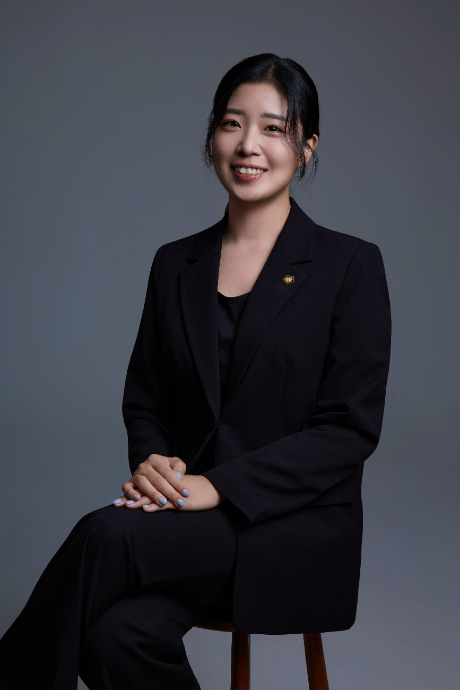 표현의 자유가 있는 곳에 함께 있어야 하는 것