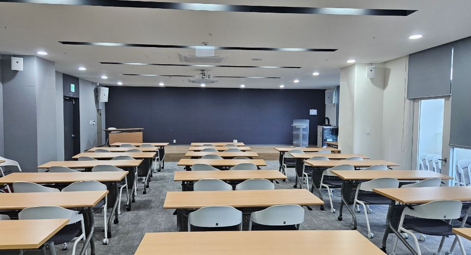 성남시 혁신지원센터 회의실 전경