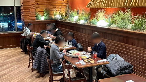 다이닝브랜즈그룹, '아름다운 식탁' 통해 영케어러 가정 지원