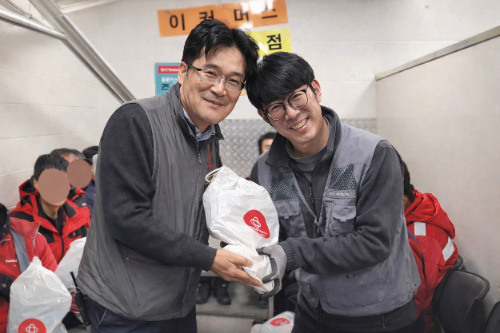 홈플러스, 현장 직원에 한랭질환 예방키트 지급