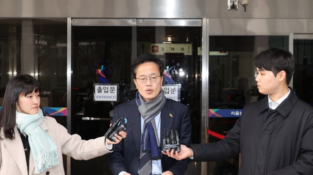 '국회 패스트트랙' 판결 뒤 입장 밝히는 박주민 의원(사진=연합뉴스)