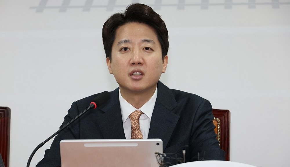 최고위 발언하는 이준석 대표(사진=연합뉴스)