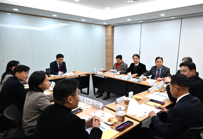 경기도의회 김태희 의원, 기후위기 극복 특별위원회 회의 참석 / 경기도의회