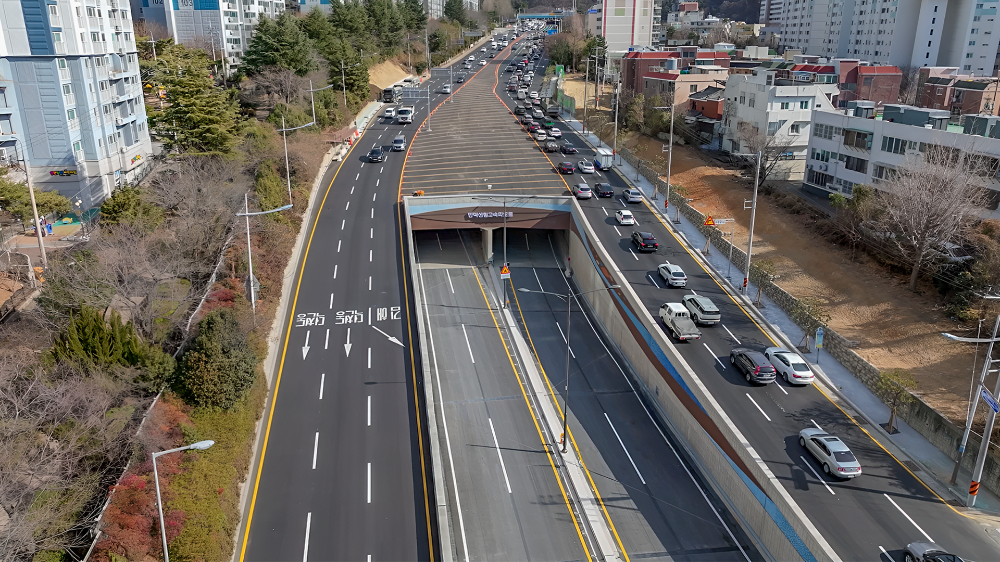 만덕센텀고속화도로 개통 앞두고 촬영한 만덕IC 전경.(사진=GS건설)