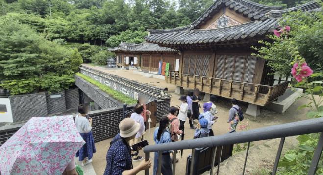 지난해 ‘둘레길 탐방’ 프로그램 활동 사진