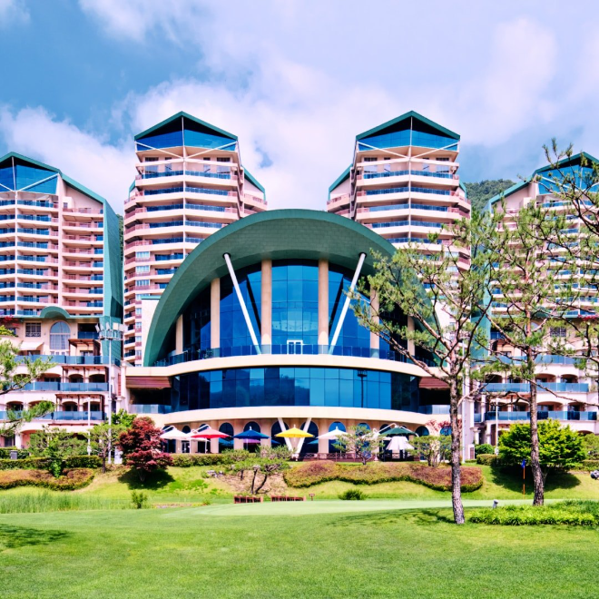 웹투어×카쇼라, 비발디파크 올인클루시브 패키지 라이브 방송