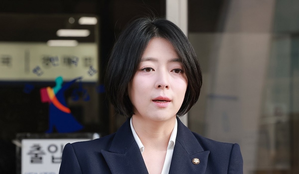 국민의힘 윤리위 결정 가처분 신청하는 배현진 의원(사진=연합뉴스)