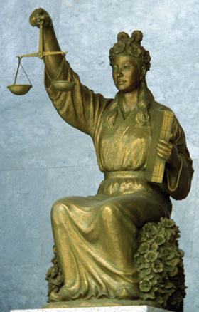 ▲대법원에있는정의의여신상