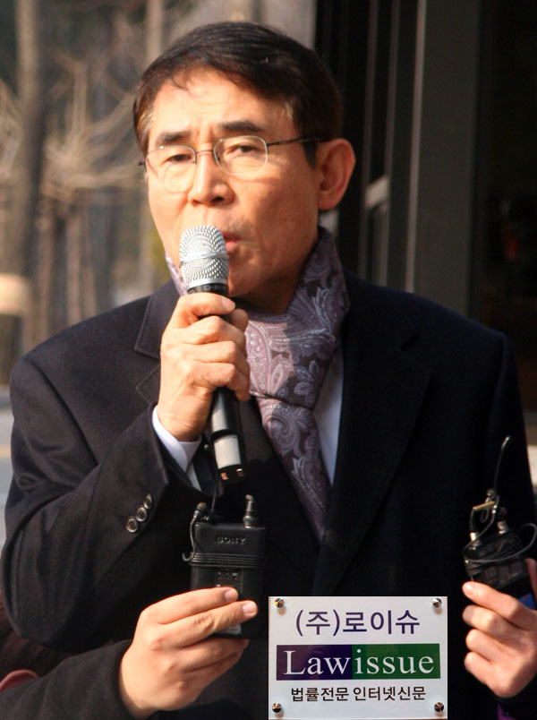 ▲민변민주주의수호를위한비상특별위원회위원장을맡고있는최병모변호사