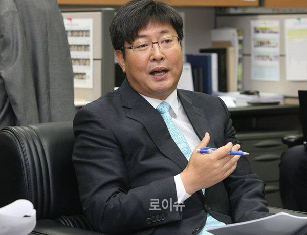 ▲변호사출신이춘석새정치민주연합의원(사진=페이스북)