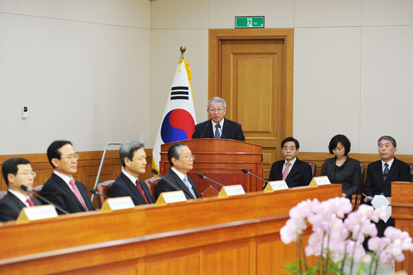 ▲전국법원장회의에참석해인사말하는양승태대법원장(사진제공=대법원)