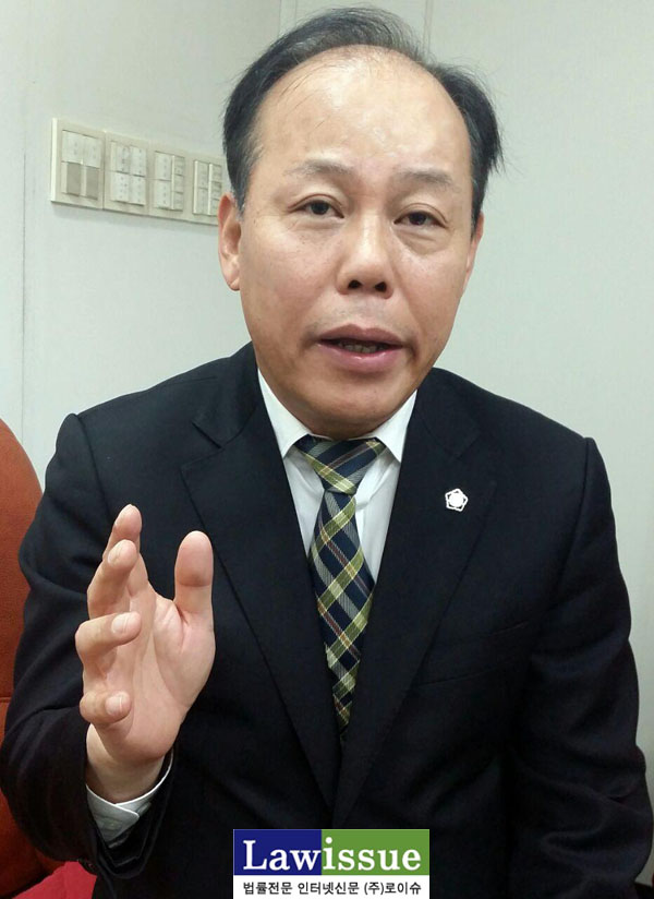 ▲조용한부산지방변호사회회장