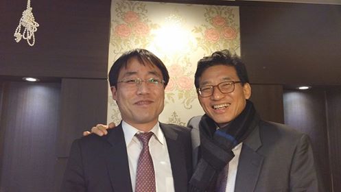 ▲김한규회장과사법연수원스승이었던윤경변호사(사진=페이스북)