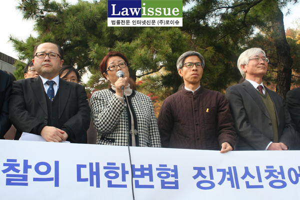 ▲좌측부터장경욱변호사,김인숙변혼사,권영국변호사,이덕우변호사