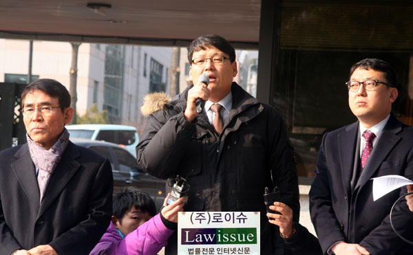 ▲최병모변호사,이광철변호사(가운데),김도형변호사/자료사진
