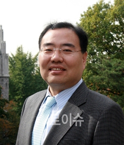 ▲정완경희대법학전문대학원교수