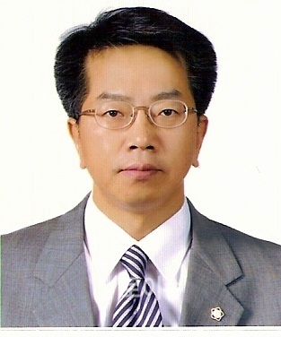 ▲‘대법관후보대상자인력풀’에추천된강재현변호사.(사진제공=강재현변호사사무실)