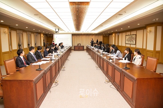 ▲부산고등법원산하형사재판부1·2심소통간담회개최하고있다.(사진제공=부산고법)