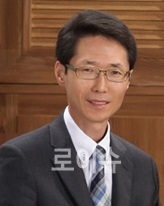 ▲부산영도구선관위이준광사무국장.
